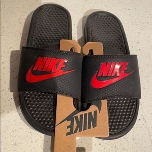 Nike Slides Red & Black